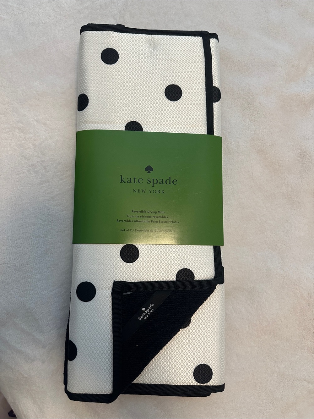NWT kate spade set of 2 white and black polka dot reversible drying mat